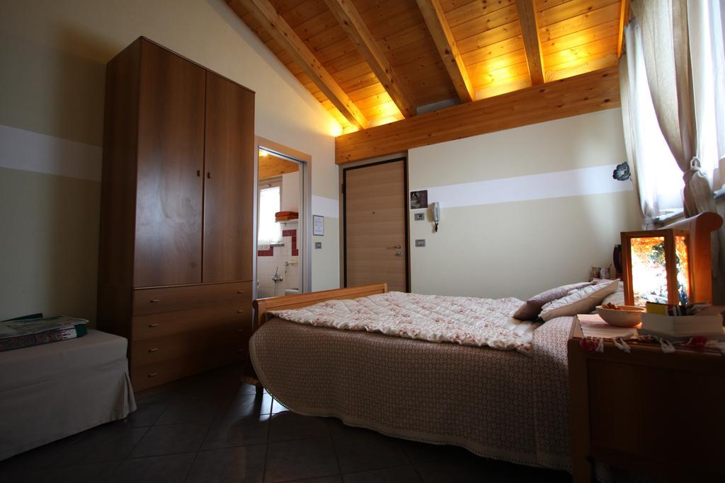 Bed & Breakfast Ambrosia 2*
